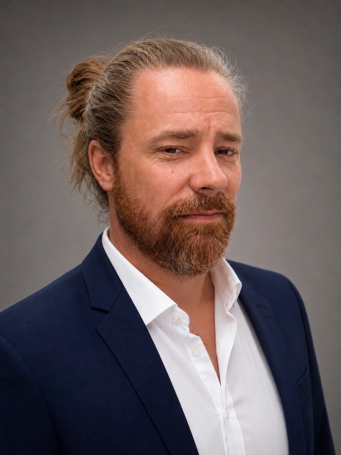 Professional portrait of James Thisdelle, Senior Investment Advisor of the Ontario Capital Growth Corporation
